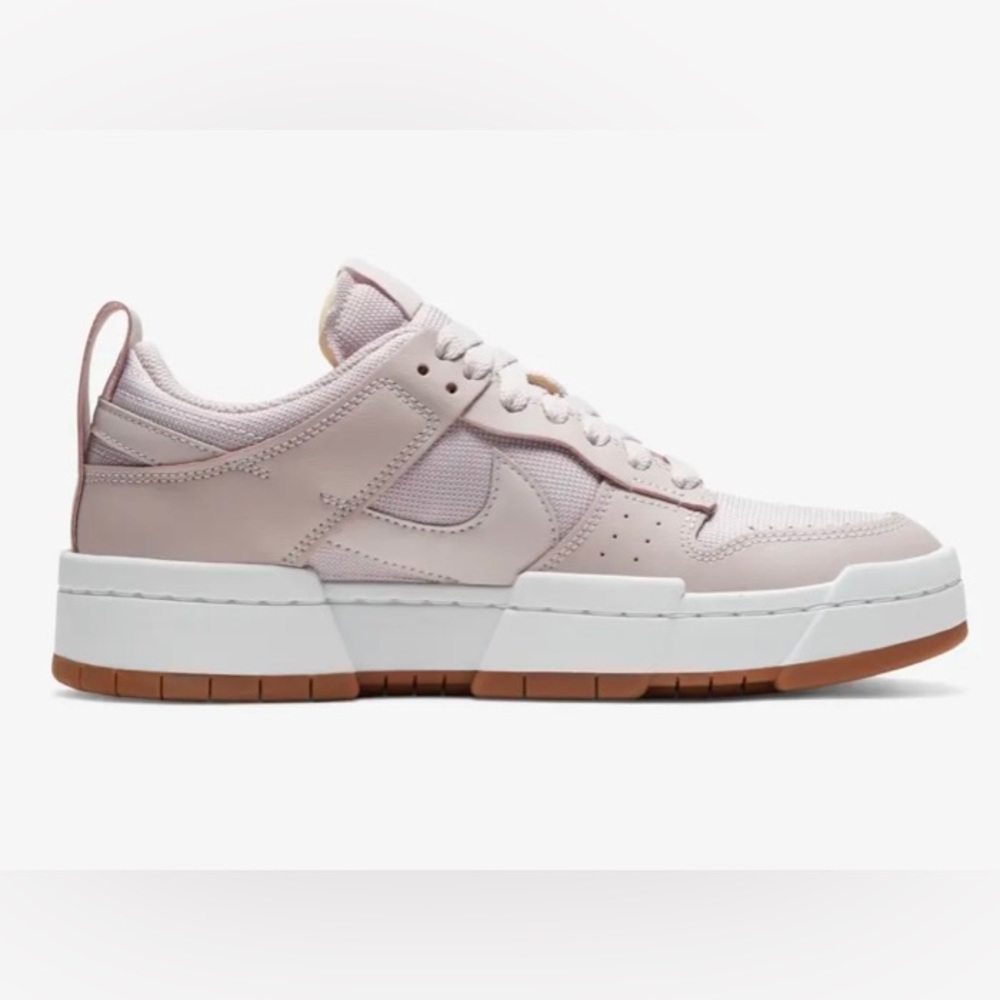 Women’s Nike Dunk Low Top. Platinum Violet color, size 6